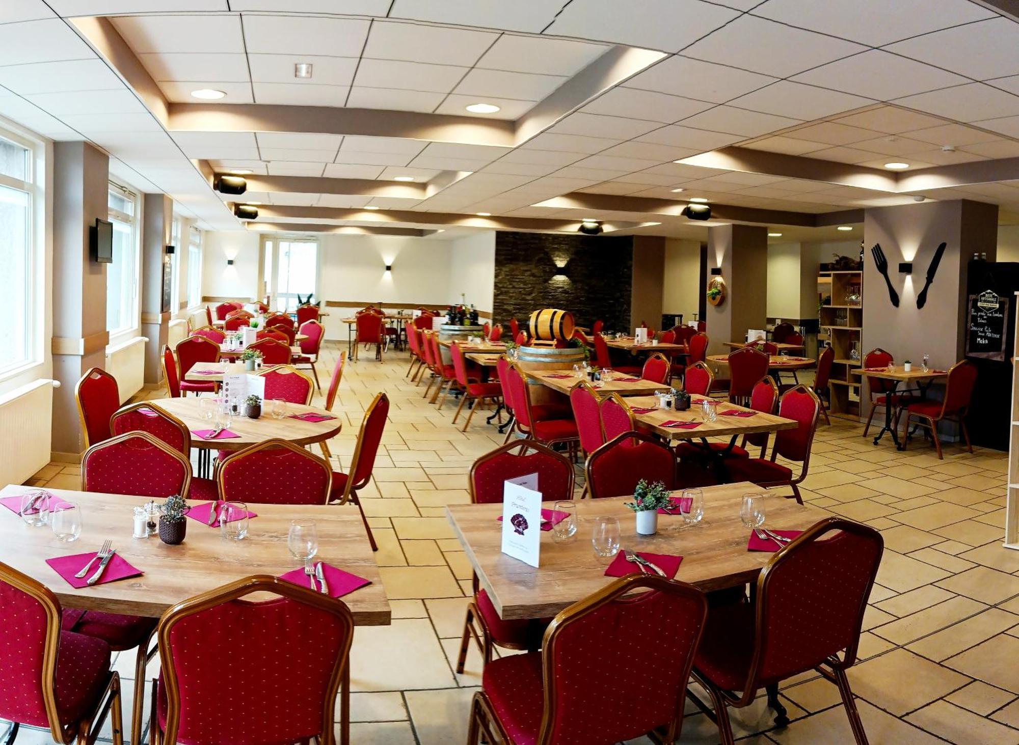 Hotel Restaurant Prunieres Aumont-Aubrac Exteriör bild